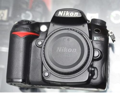 Máy Ảnh Nikon D7000 Body