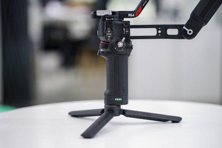 Battery Grip - DJI RS BG70 dung lượng lớn