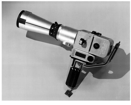 Đấu giá ống kính tele trên tàu Apollo 15