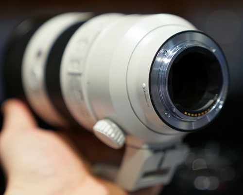 Ống kính FE 70-200mm F2.8 GM OSS chính thức tung ra thị trường