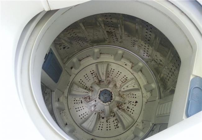Khoáng cặn kim loại trong nước: sát thủ với tất cả máy giặt