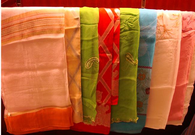 Chọn nhiệt độ nước phù hợp từng loại vải khi giặt bằng máy giặt nước nóng