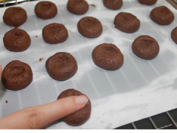 Cách làm bánh quy hạnh nhân sô cô la ngon nhất