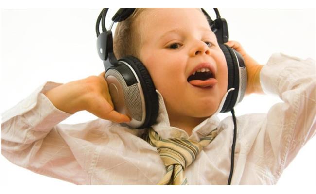 Chọn tai nghe thích hợp để bảo vệ thính lực cho trẻ