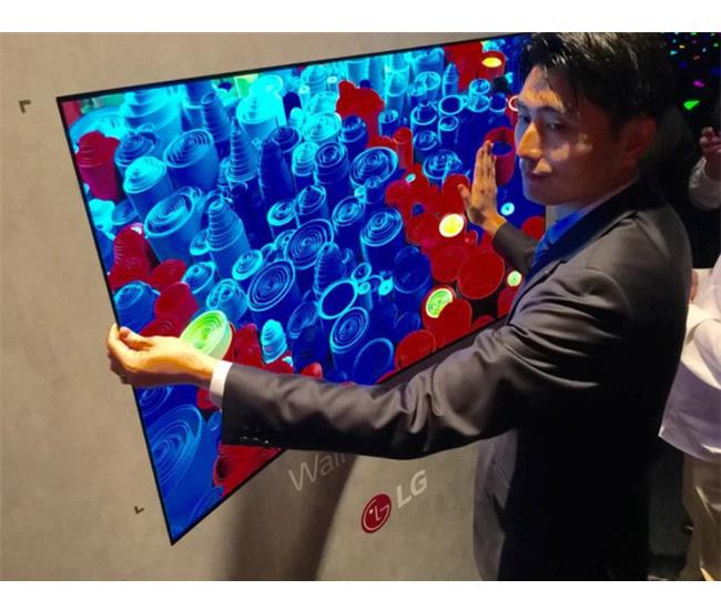 LG đã chính thức xây nhà máy tại Trung Quốc và tăng nhanh công suất sản xuất tấm nền OLED