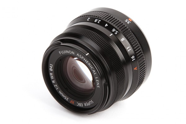 Những phụ kiện dành cho máy ảnh Fujifilm X-A5   