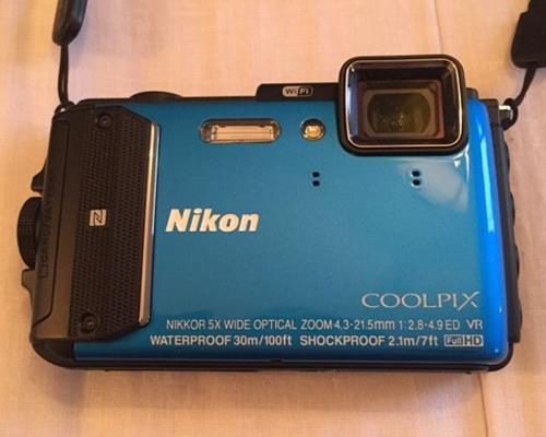 Máy Ảnh Nikon Coolpix AW130 (Xanh)