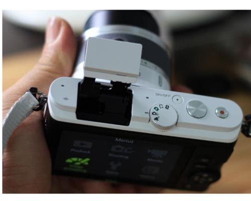 Máy Ảnh Nikon 1 J3 10-30 mm F3.5-5.6 VR Lens Kit