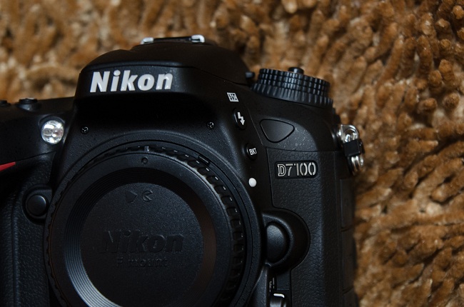Máy Ảnh Nikon D7100 Body