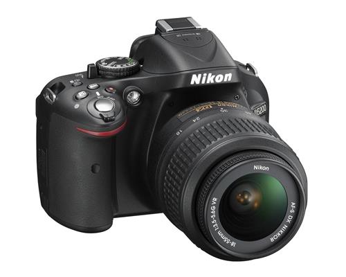 Máy Ảnh Nikon D5200 Body (Hàng nhập khẩu)