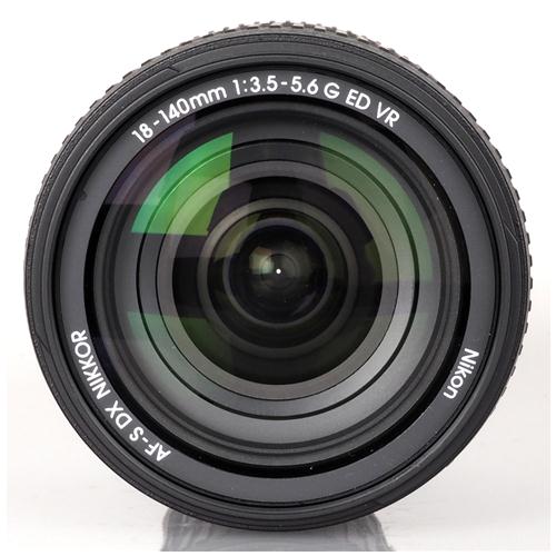 Ống kính Nikon AF-S DX NIKKOR 18-140 F / 3.5-5.6 G ED VR. 