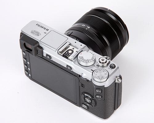 Máy Ảnh Fujifilm X-E2 kit XF18-55 F2.8-4 R LM OIS - Hàng nhập khẩu (Bạc)