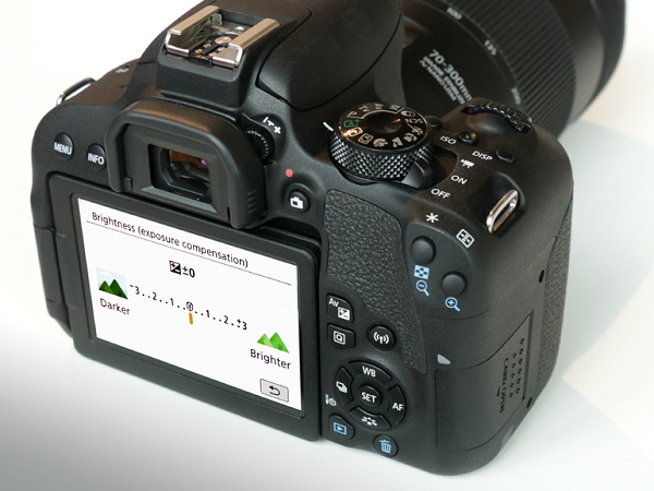 Máy Ảnh Canon EOS 800D