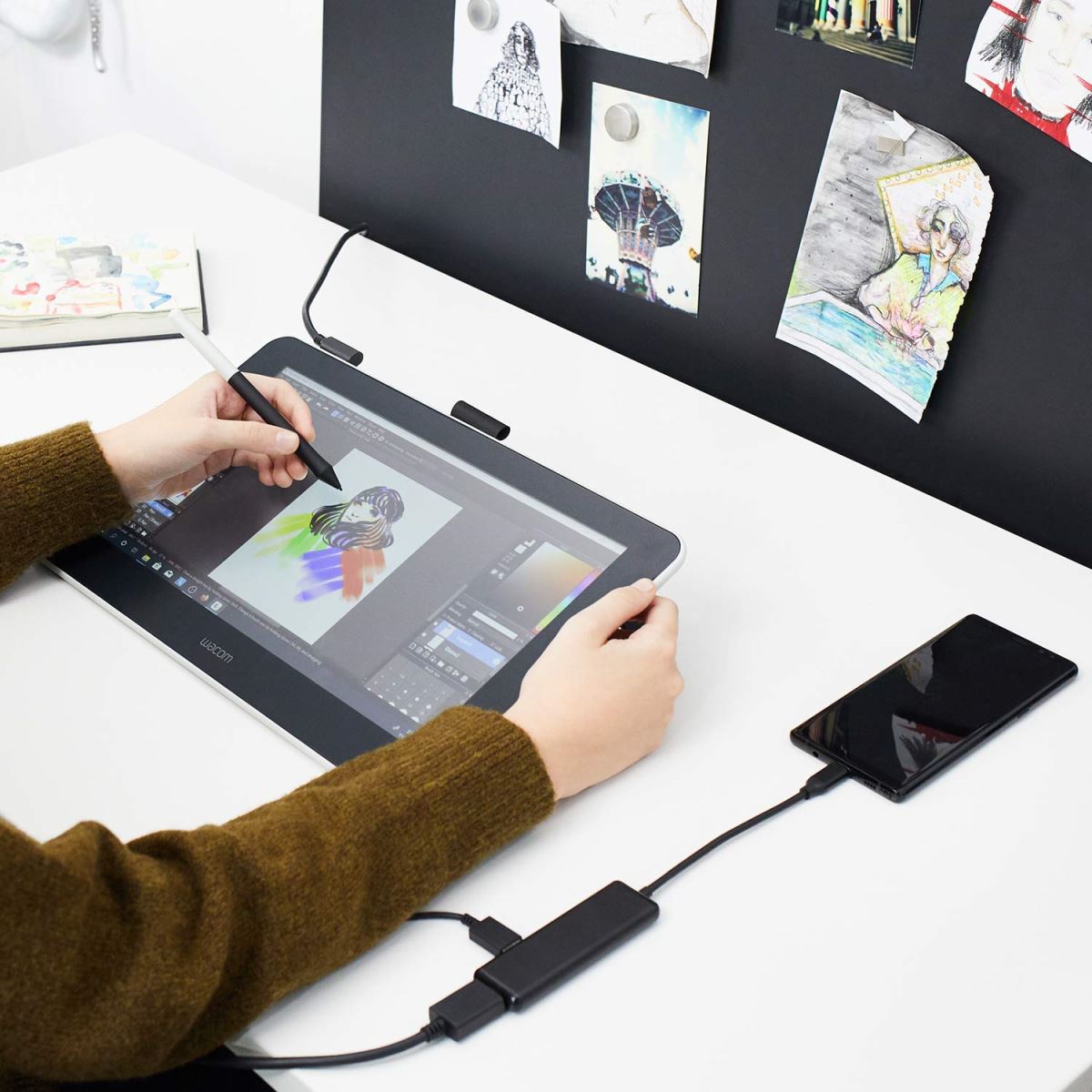 Bảng vẽ điện tử là gì Top 10 bảng vẽ điện tử giá rẻ chất lượng tốt cho  designer Malu Design  Branding Agency