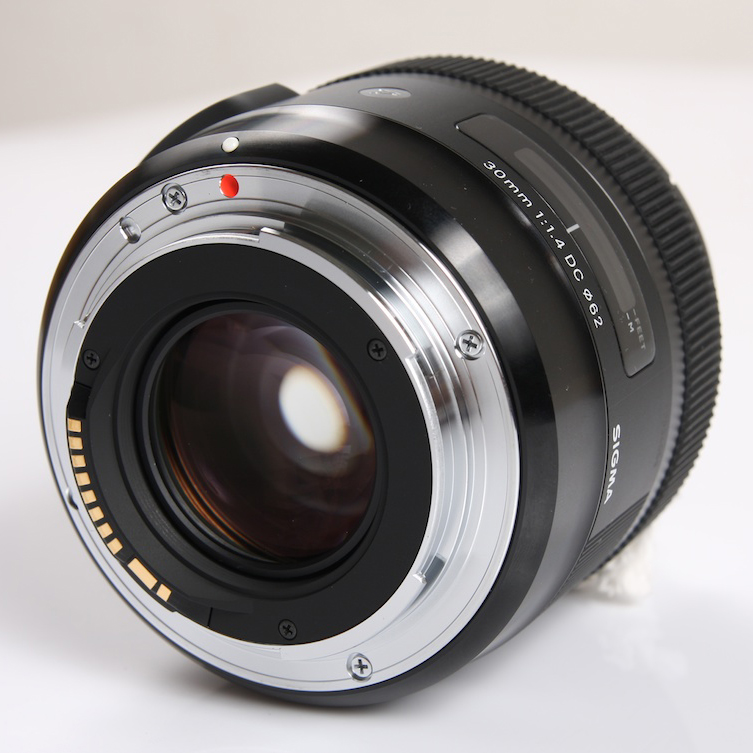 ong kinh sigma 30mm f1 4 dc hsm art for canon 2