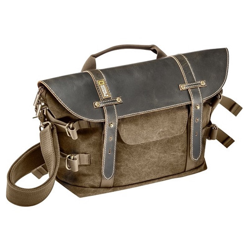 tui-may-anh-national-geographic-africa-satchel-s