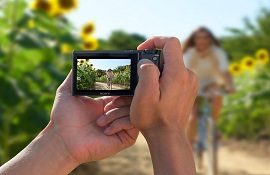 Quên Smartphone đi, hãy tận hưởng mùa hè này bằng top 3 máy ảnh compact   