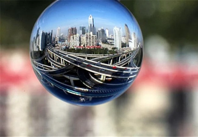 Bí quyết để chụp ảnh sáng tạo với quả cầu pha lê