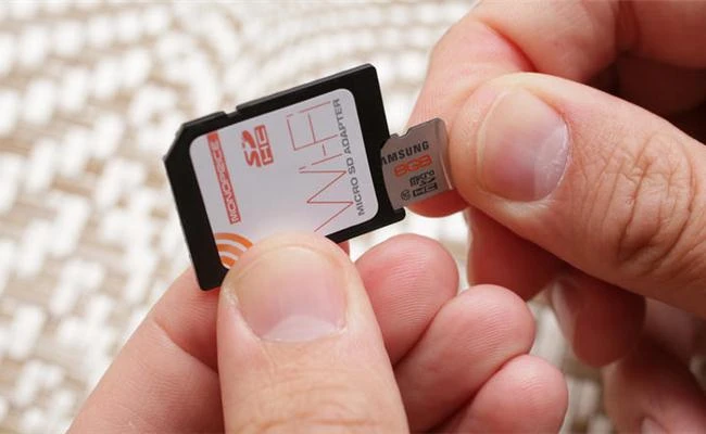 Các thiết bị, phụ kiện bổ sung tính năng Wi-Fi cho máy ảnh DSLR