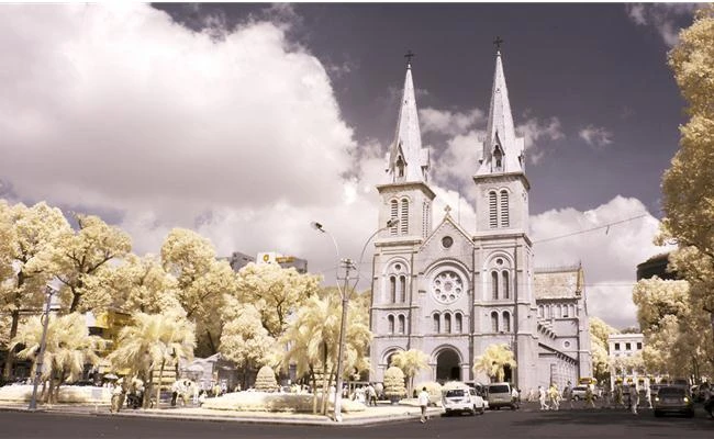 Chụp hồng ngoại bằng cách dùng máy ảnh chuyển đổi