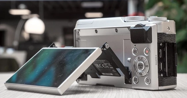 Dành cả thanh xuân để săn Mã Giảm Giá máy ảnh Fujiifilm X-A10