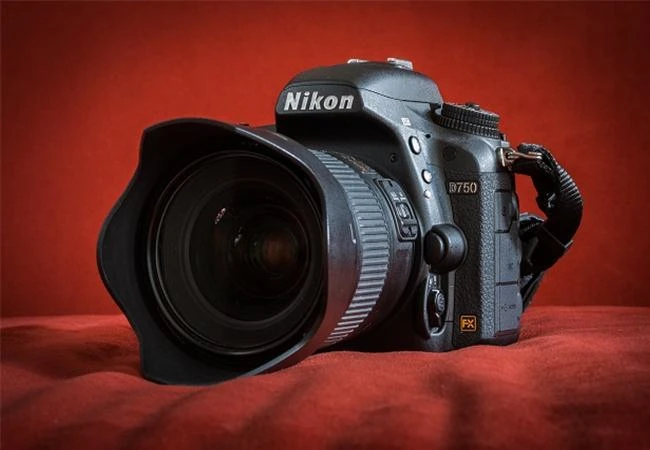 Điều gì xảy ra khi sử dụng lens fullframe trên body crop