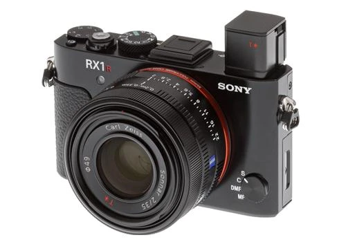 5 máy ảnh compact cảm biến lớn tại VN 