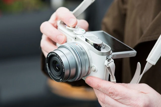Olympus PEN E-PL9 - giấc mơ của mỗi blogger thời trang và du lịch