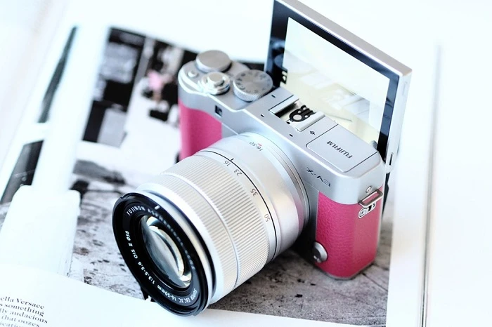 So sánh Fujifilm X-A3 với Canon EOS M10