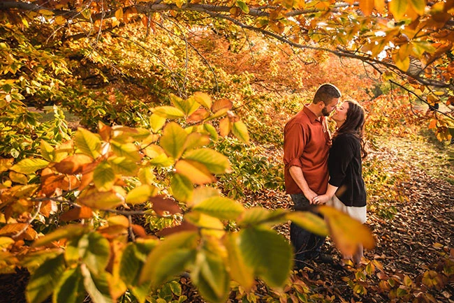 Thực hành sáng tạo với kiểu chụp “tạo khung hình trong khung hình”