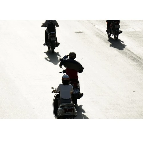 Chụp ngược sáng khi chói nắng