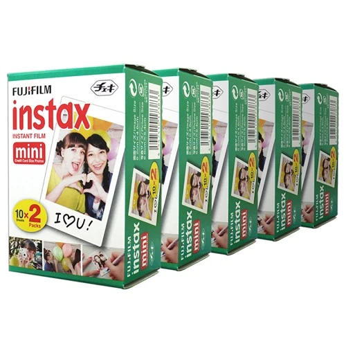 Dùng máy ảnh Fujifilm Instax- một thú chơi không hề rẻ