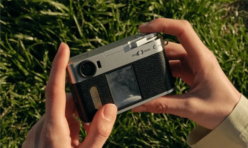 Máy ảnh hướng tới những người cần hiệu suất cao, chụp linh hoạt