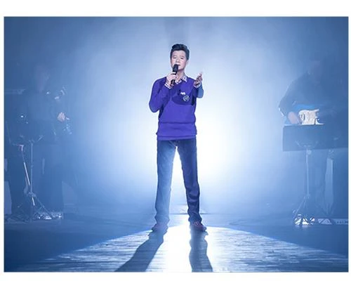 Không gian âm qua ống kính