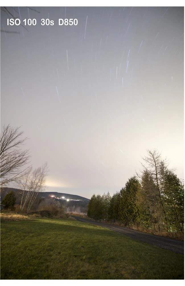 Nikon D850 cùng so găng chụp thiếu sáng với các đàn anh