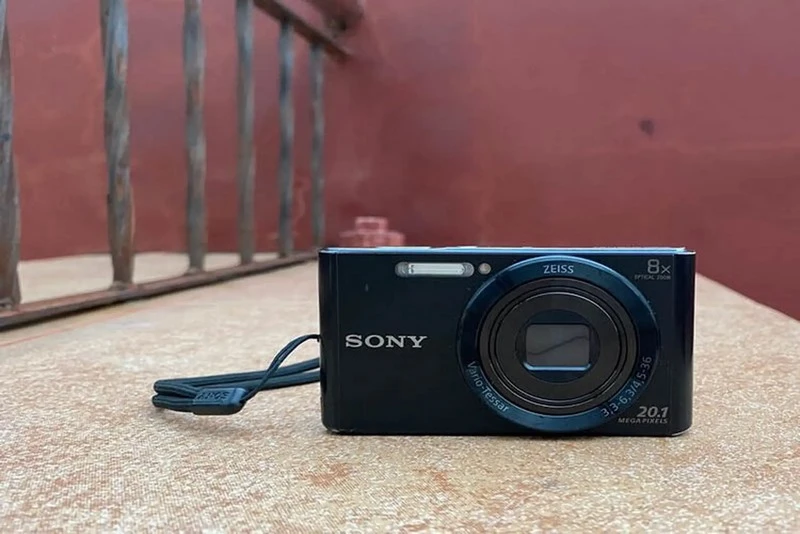 Hệ thống Eye AF thời gian thực cho khả năng lấy nét nhanh