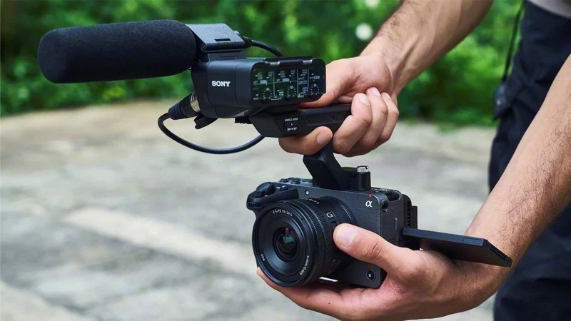 Ngàm E-mount với nhiều lựa chọn ống kính chất lượng cao