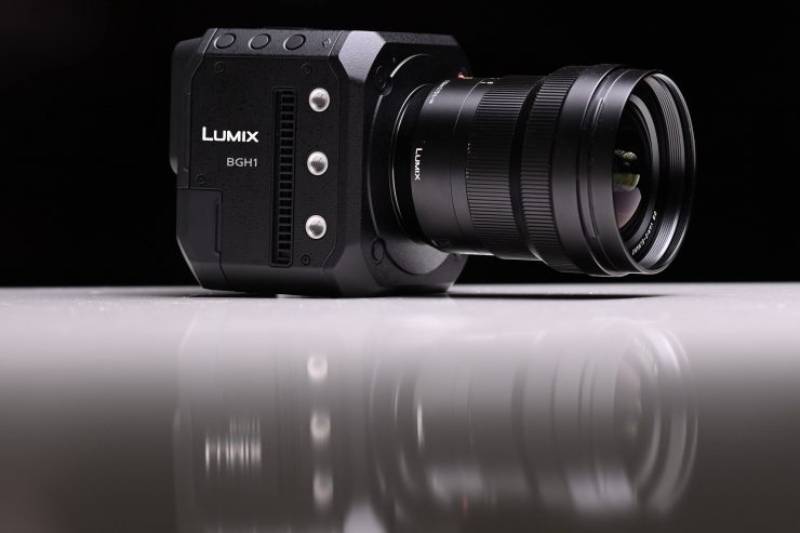 Nhiều tính năng khủng được che giấu bên trong chiếc máy quay Panasonic Lumix BGH1 nhỏ xinh này