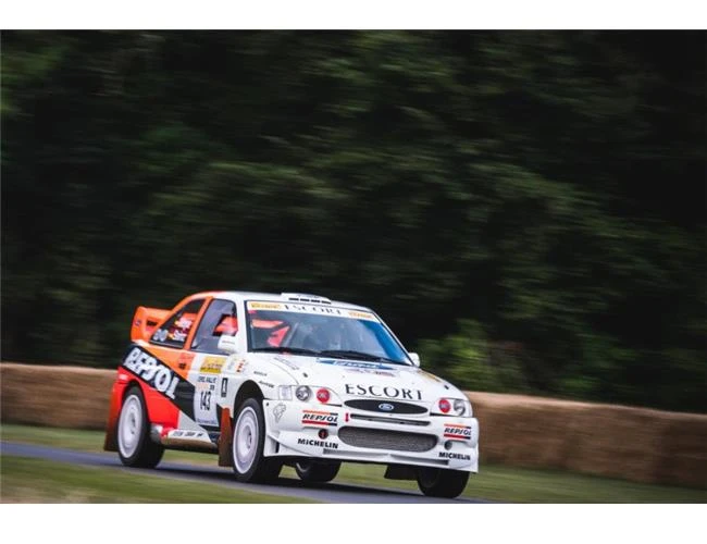 So sánh khả năng Nikon D750 và Fujifilm X-T2 chụp ảnh đua xe thể thao  (Phần 1)