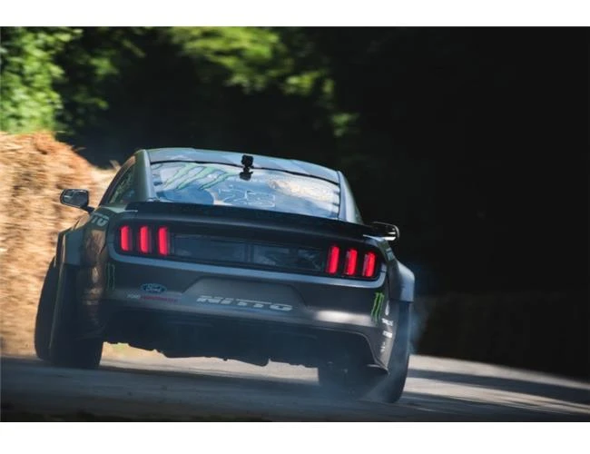 So sánh khả năng Nikon D750 và Fujifilm X-T2 chụp ảnh đua xe thể thao (Phần 2)