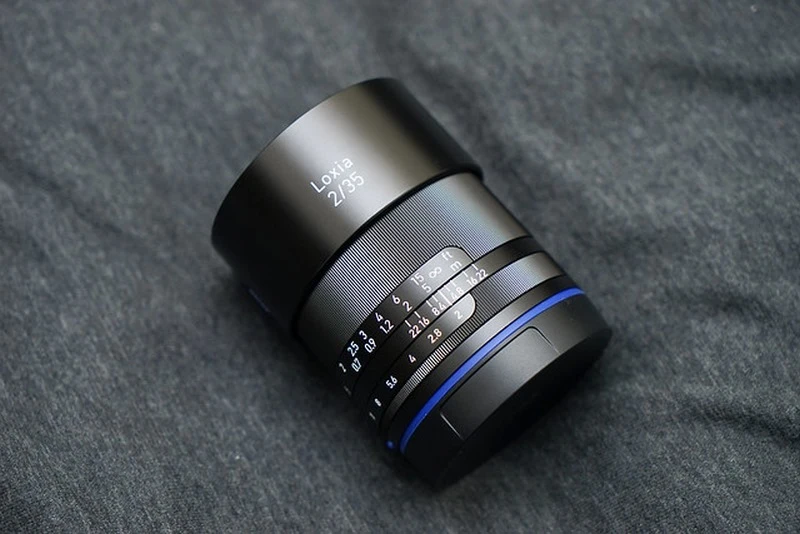 Loxia 35mm f2 cho trải nghiệm chụp ảnh đậm chất nghệ thuật