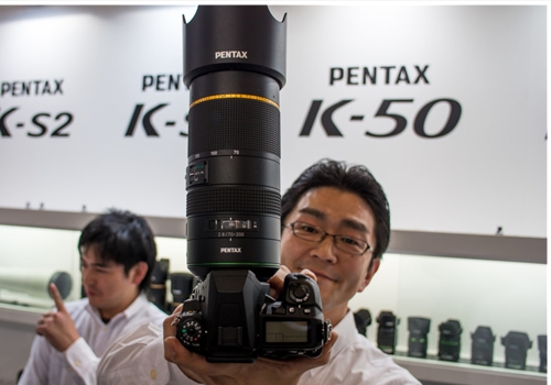 Ống Kính Pentax-D FA 70-200mm F2.8ED DC AW