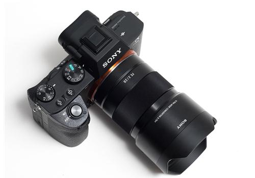 Ống Kính Sony Ultra Wide Converter (SEL075UWC)