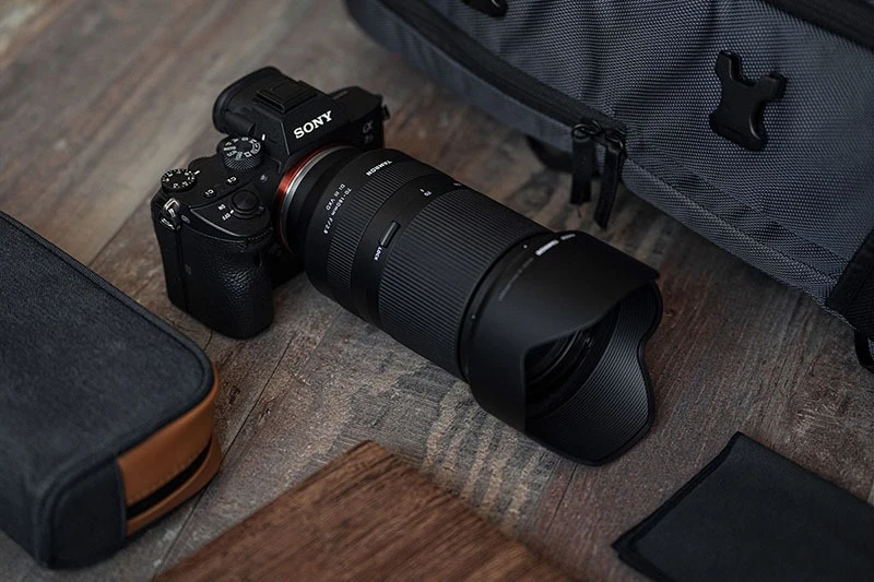 70-180mm f/2.8 VXD – Zoom xa sắc nét, khẩu lớn