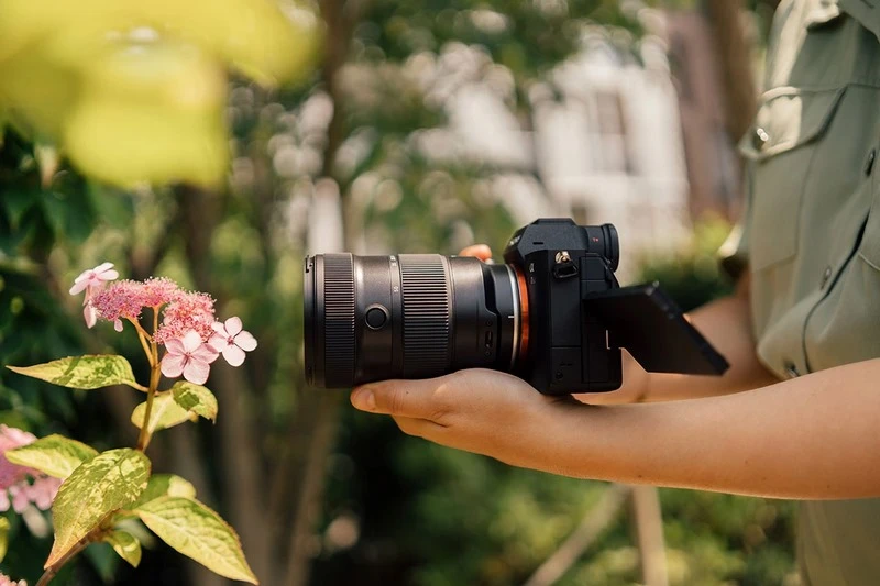 Ống kính Tamron chính hãng với công nghệ lấy nét siêu tốc