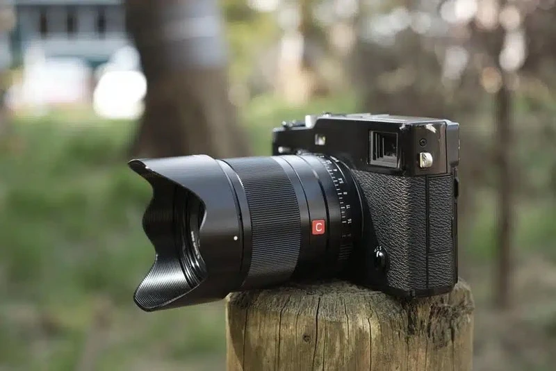 23F1.4 vs 23F1.4 II về tốc độ và sự im lặng