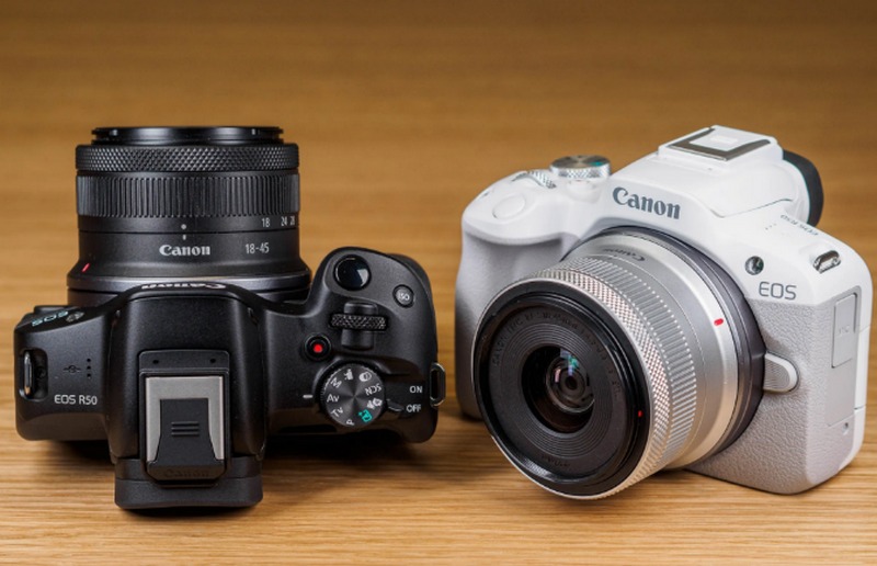 Canon R50 - Tối giản hóa hệ thống nút bấm vật lý