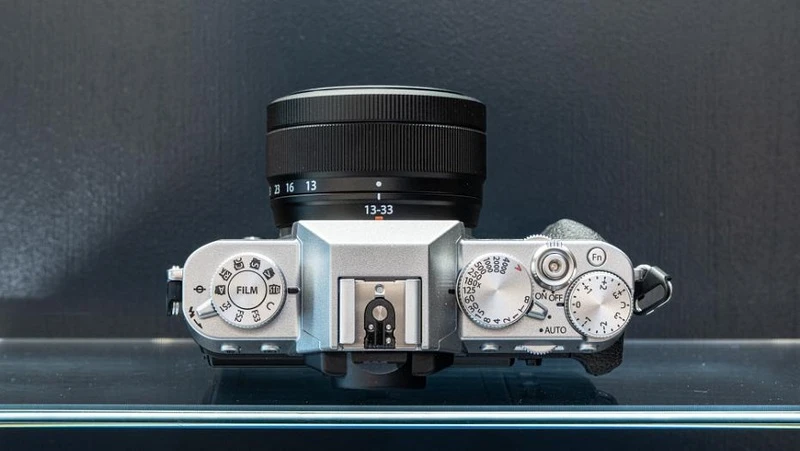 X-T50 - Dòng máy trung cấp đầu tiên có hệ thống chống rung IBIS 
