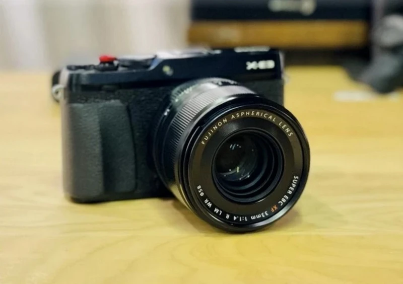 XF 33F1.4 thuộc top lens Fujifilm chụp chân dung tốt nhất 