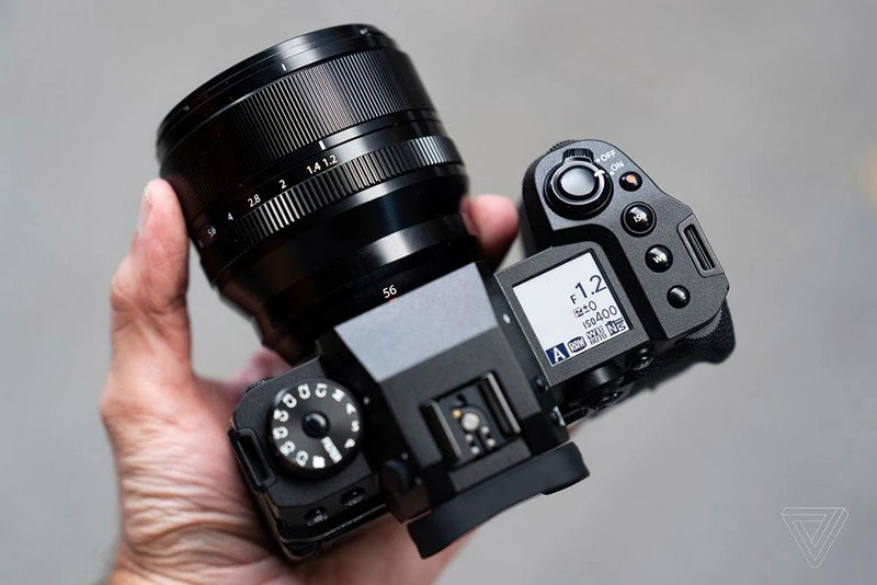 XF 56mm F1.2 R WR II mang đến hiệu ứng xóa phông mượt 
